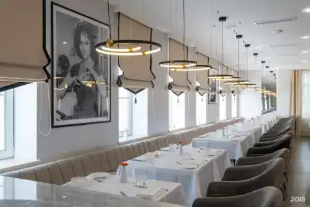 V Hotel - 125