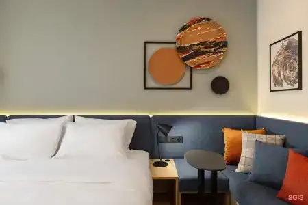 Hampton by Hilton - 3