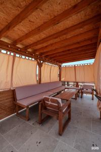 Woodhouse - 46