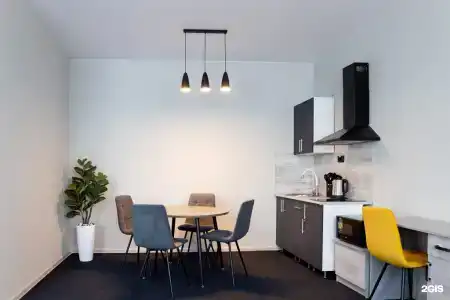 Грин Холл - 16