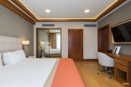 Нестеров Плаза - 77