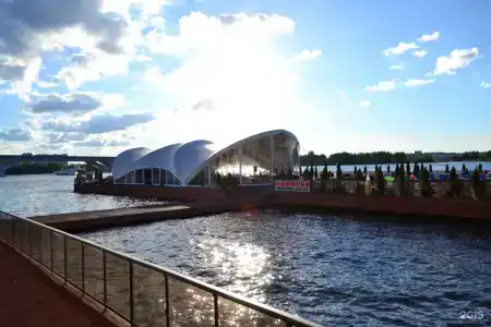 в яхт-клубе Адмирал - 36