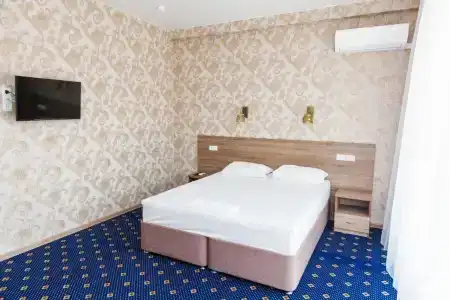 Ревю - 30