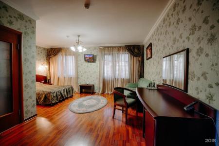 Savoy Petit - 17