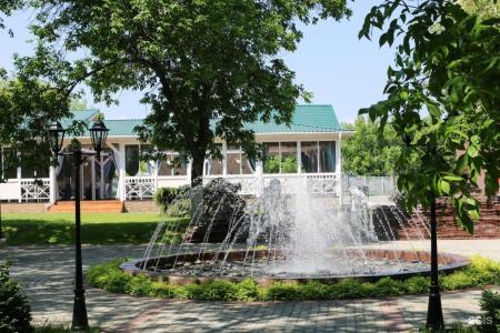 Green Hall - 22