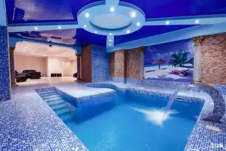 Golden Plaza - 1