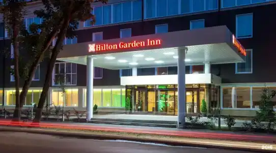 Hilton Garden Inn - 4