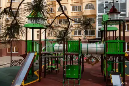 Солнечный - 84