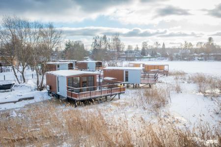 Мыс на Неве - 54