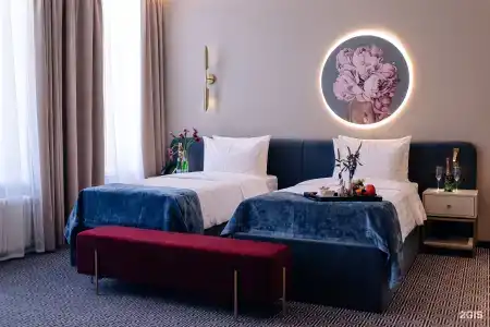 Helen - 3