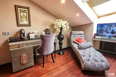 Majestic Boutique Deluxe - 69