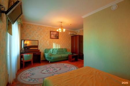 Savoy Petit - 38