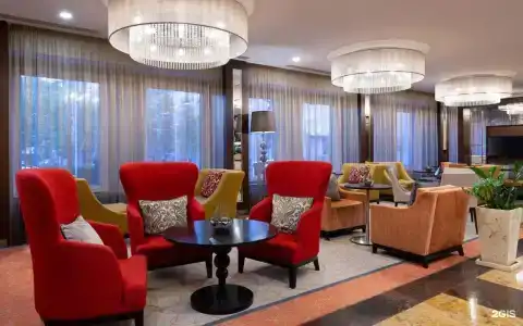 DoubleTree by Hilton - 19