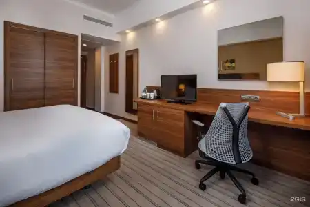 Hilton Garden Inn - 3