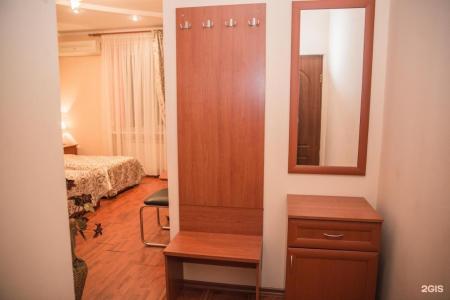 VIP House - 93