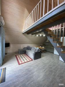 Woodhouse - 52