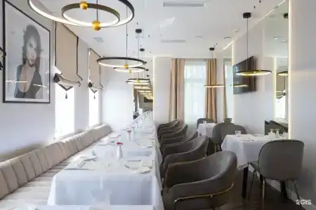 V Hotel - 122