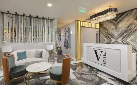 V Hotel - 3