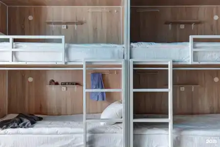 Roomy Hostel - 72