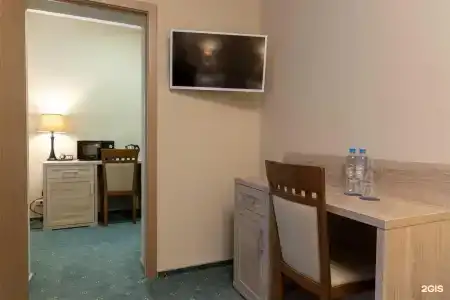 Восток - 8