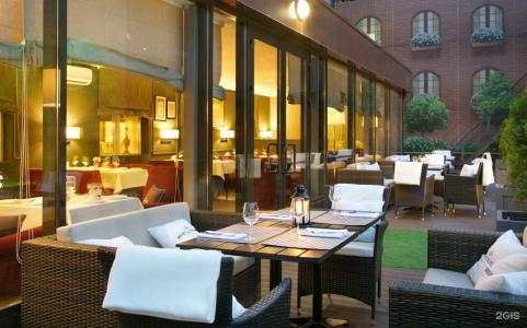DoubleTree by Hilton - 59
