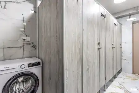 M&DHost - 57