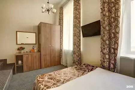 Алжен на Гончарной - 32