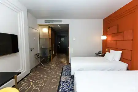 Mercure - 37