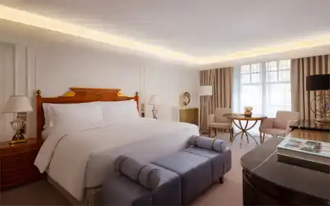 The Carlton - 132
