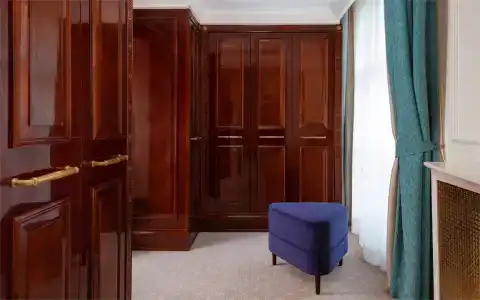 The Carlton - 95
