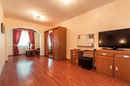 ГТК Театральный - 120