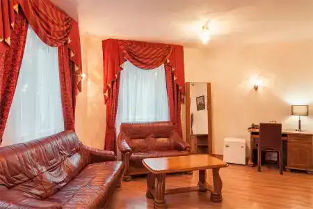 ГТК Театральный - 102