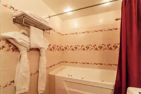 ГТК Театральный - 109