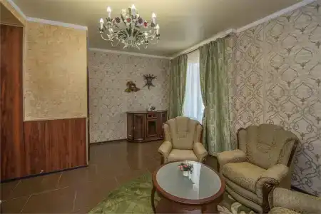 Амур - 200