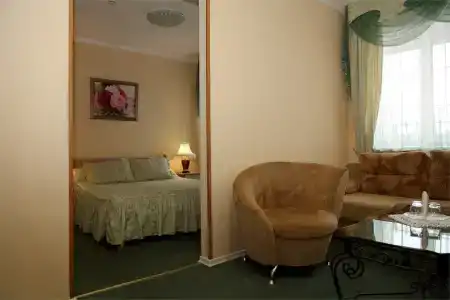 Бережки Холл - 344