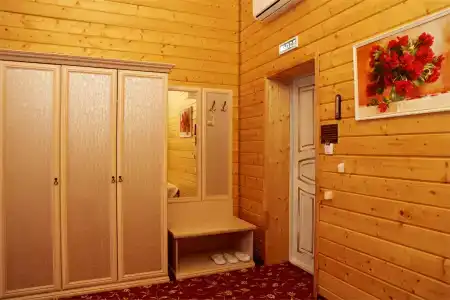 Бережки Холл - 182