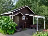 Четырёхместный коттедж Лесная сказка с красивым видом из окна