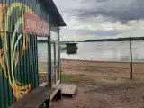 Домик у воды