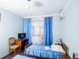 Трехместный номер с двуспальной и односпальной кроватью