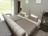 Номер улучшенный с 1 двуспальной кроватью