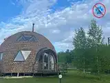 Купольный коттедж-сфера с двумя спальнями и камином №12