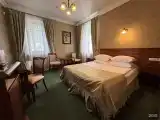 Улучшенный номер с двуспальной кроватью 4*