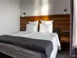Номер "КОМФОРТ ПЛЮС" 2-х местный с кроватью king size и видом во двор