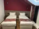 Двухместный стандарт с одной большой или двумя раздельными кроватями
