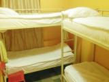 Кровать в общем номере (мужской номер)