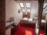 Номер стандарт комфорт с 1 двуспальной кроватью (мансарда)