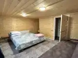 Четырехместный номер с 1 двуспальной или 2 односпальными кроватями с видом на горы