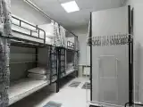 Кровать в 6-местном общем номере