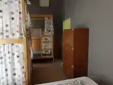 №4 Семейный Макси. С двуспальной и двухъярусной кроватями.