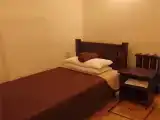 Бюджетный одноместный номер с мансардным окном